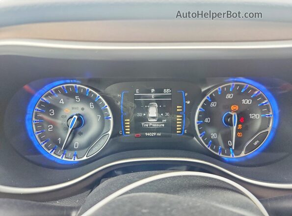 2C4RC1BG0KR603571 2019 CHRYSLER PACIFICA Silver Вид щитка приладів