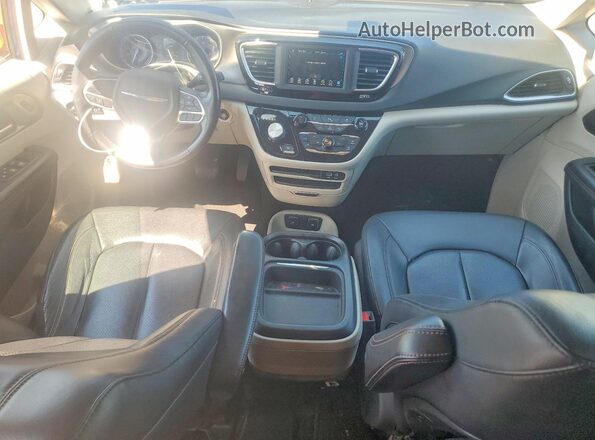 2C4RC1BG0LR105968 2020 CHRYSLER PACIFICA Синий Вид панели приборов