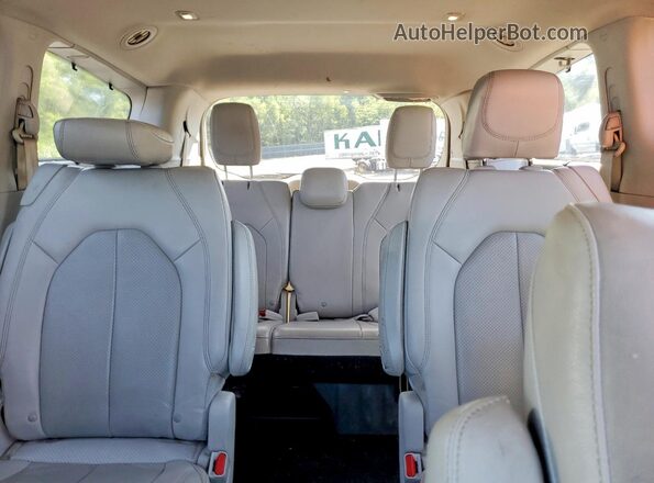 2C4RC1BG0MR528437 2021 CHRYSLER PACIFICA White Вид задніх сидінь