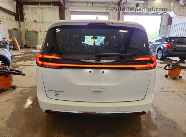 2C4RC1BG0MR574818 2021 CHRYSLER PACIFICA White Հետևի տեսք