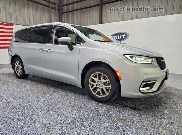 2C4RC1BG0PR567002 2023 CHRYSLER PACIFICA Silver Przód prawy