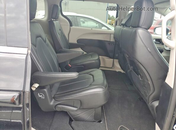 2C4RC1BG0RR139966 2024 CHRYSLER PACIFICA Black Вид задньої частини салону