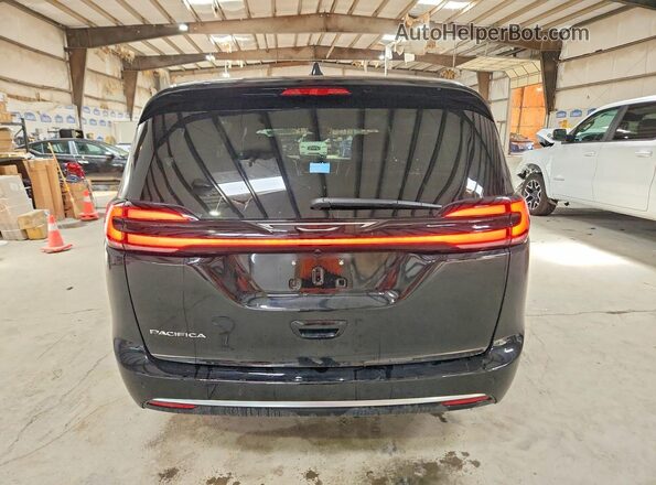 2C4RC1BG0VR563237 2027 CHRYSLER PACIFICA Black Widok z tyłu