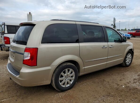 2C4RC1BG1GR159446 2016 CHRYSLER TOWN Gold Trasero derecho