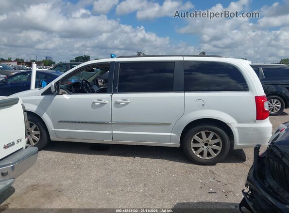 2C4RC1BG1GR206488 2016 CHRYSLER TOWN & COUNTRY White Widok wnętrza 360 stopni