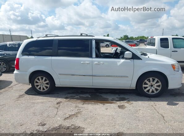 2C4RC1BG1GR206488 2016 CHRYSLER TOWN & COUNTRY White Widok wnętrza z tyłu