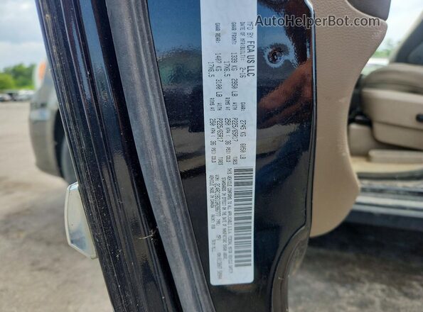 2C4RC1BG1GR286777 2016 CHRYSLER TOWN Черный Вид наклейки с VIN-кодом