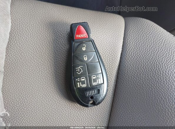 2C4RC1BG1GR289890 2016 CHRYSLER TOWN & COUNTRY Black Dashboard view