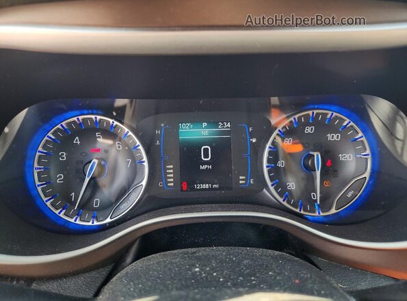 2C4RC1BG1JR217207 2018 CHRYSLER PACIFICA Purple ხელსაწყოთა პანელის ხედი