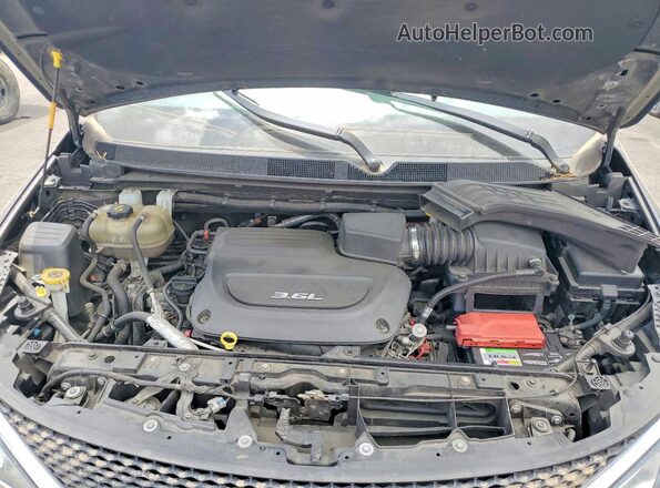 2C4RC1BG1JR356155 2018 CHRYSLER PACIFICA Black Engine compartment view