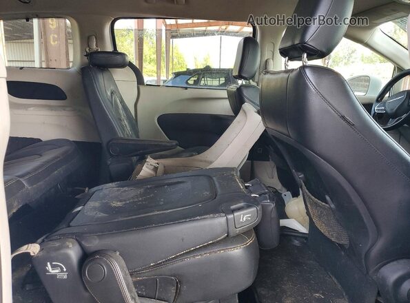 2C4RC1BG1LR275238 2020 CHRYSLER PACIFICA White Вид задньої частини салону