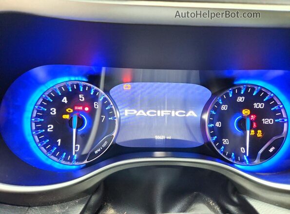 2C4RC1BG1RR143492 2024 CHRYSLER PACIFICA Silver Instrument cluster view