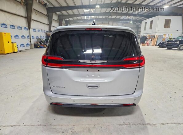 2C4RC1BG1RR143492 2024 CHRYSLER PACIFICA Silver Rear view