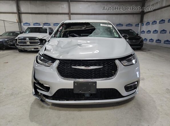 2C4RC1BG1RR143492 2024 CHRYSLER PACIFICA Silver 360 interior view