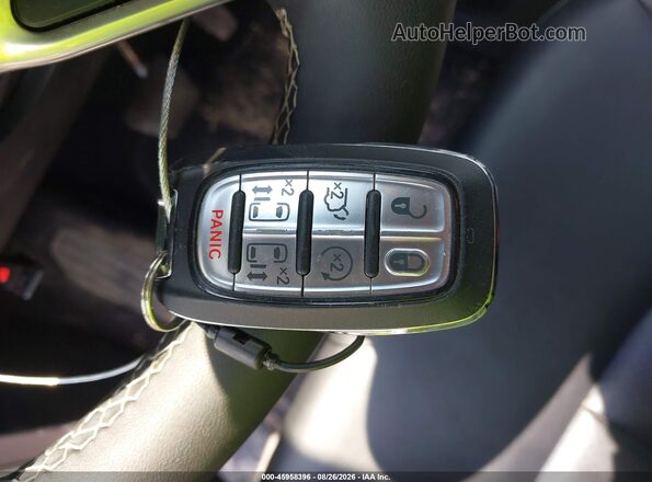 2C4RC1BG1SR545390 2025 CHRYSLER PACIFICA Белый Вид панели приборов