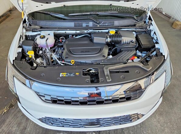 2C4RC1BG1VR568284 2027 CHRYSLER PACIFICA White Vista del compartimento del motor
