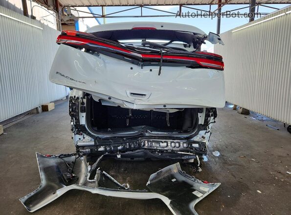 2C4RC1BG1VR568284 2027 CHRYSLER PACIFICA White Vista trasera