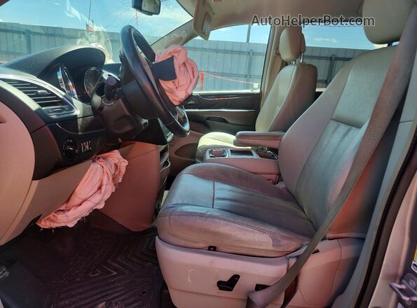 2C4RC1BG2GR137892 2016 CHRYSLER TOWN Silver Vista interior delantera