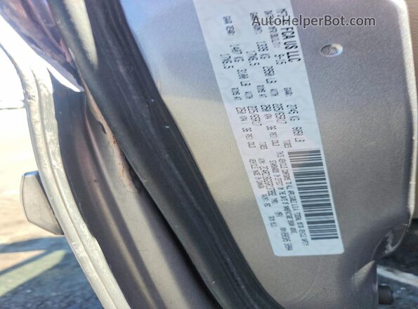 2C4RC1BG2GR137892 2016 CHRYSLER TOWN Silver Vista de la etiqueta del VIN