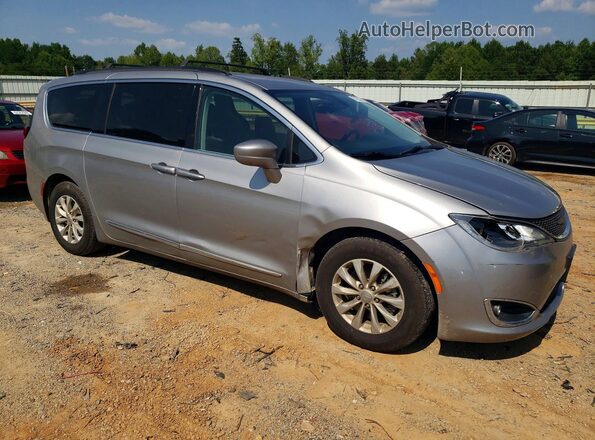2C4RC1BG2HR576575 2017 CHRYSLER PACIFICA Серебряный Передняя правая четверть