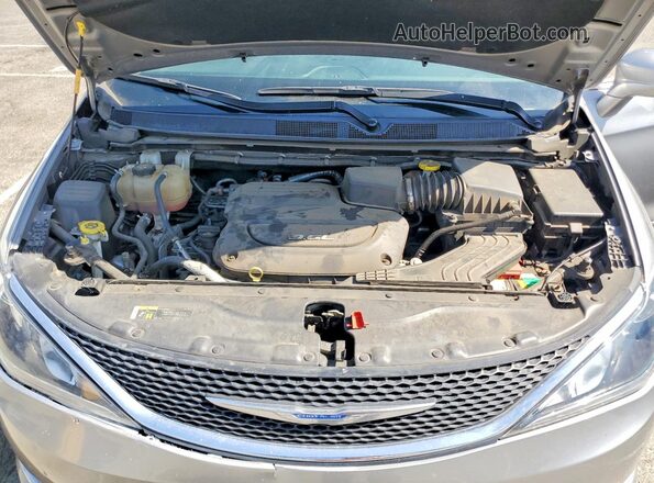 2C4RC1BG2JR233691 2018 CHRYSLER PACIFICA Silver Engine compartment view