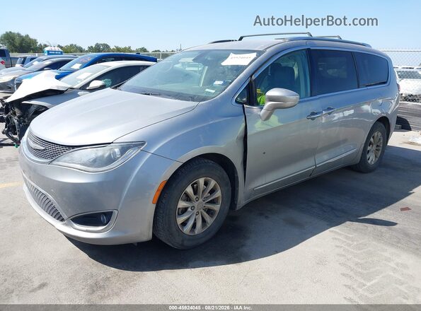 2C4RC1BG2JR290781 2018 CHRYSLER PACIFICA Gray წინა მარცხენა ხედი სამი მეოთხედიდან