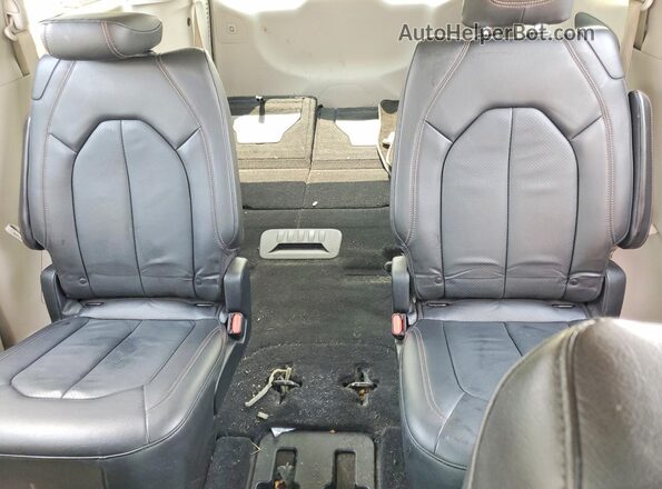 2C4RC1BG2LR100819 2020 CHRYSLER PACIFICA Коричневый Вид задних сидений