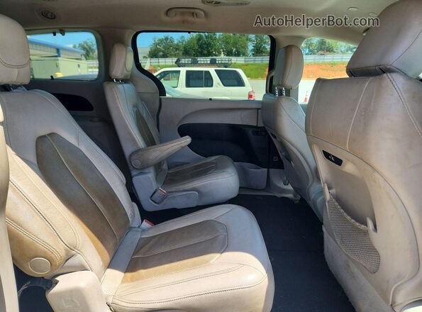 2C4RC1BG2MR600660 2021 CHRYSLER PACIFICA Gray Vista interior trasera