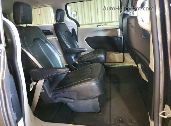 2C4RC1BG2PR502717 2023 CHRYSLER PACIFICA Gray Vista interior trasera