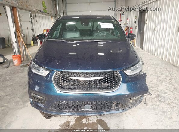2C4RC1BG2SR554616 2025 CHRYSLER PACIFICA Blue Вид задньої частини салону