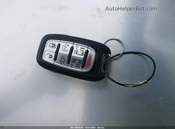2C4RC1BG2SR612207 2025 CHRYSLER PACIFICA Белый Вид панели приборов