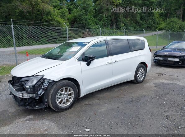 2C4RC1BG2VR562753 2027 CHRYSLER PACIFICA White Передня ліва чверть