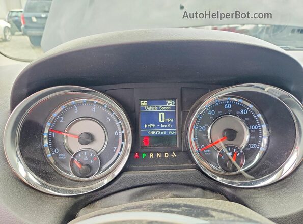 2C4RC1BG3GR263906 2016 CHRYSLER TOWN Gray Instrument cluster view