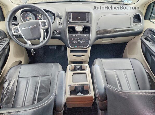 2C4RC1BG3GR263906 2016 CHRYSLER TOWN Gray Dashboard view