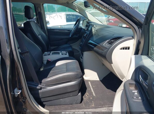 2C4RC1BG3GR289728 2016 CHRYSLER TOWN & COUNTRY Black Front interior view