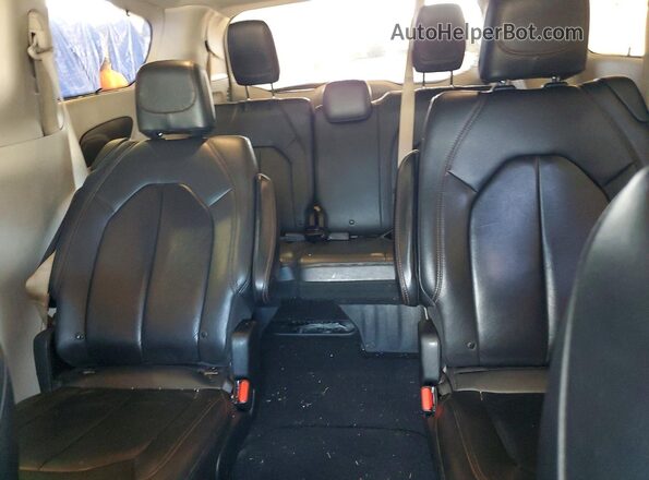 2C4RC1BG3HR569876 2017 CHRYSLER PACIFICA Серый Вид задних сидений