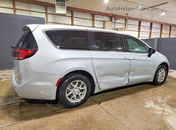 2C4RC1BG3TR236263 2026 CHRYSLER PACIFICA Silver Задня права чверть