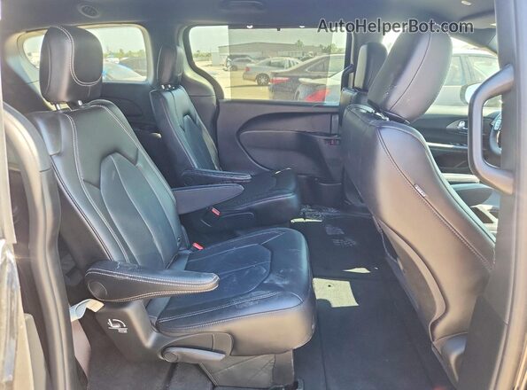 2C4RC1BG3TR239597 2026 CHRYSLER PACIFICA Black 