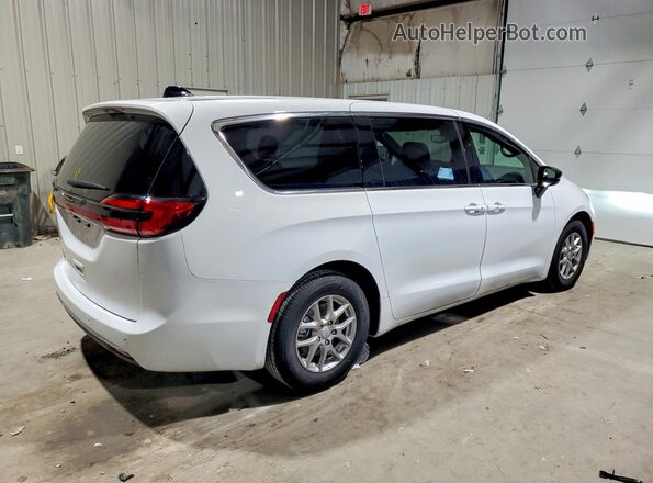 2C4RC1BG3VR571610 2027 CHRYSLER PACIFICA White Задня права чверть