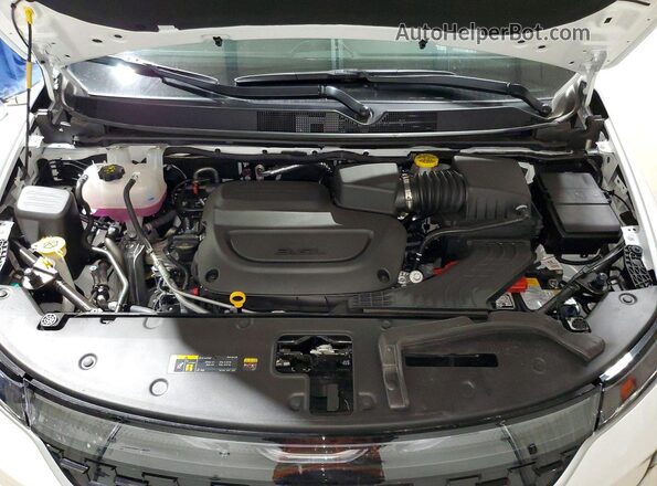 2C4RC1BG3VR571610 2027 CHRYSLER PACIFICA White Вид підкапотного простору