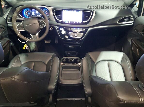 2C4RC1BG3VR571610 2027 CHRYSLER PACIFICA White Вид панелі приладів