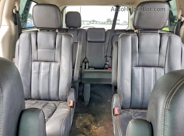 2C4RC1BG4GR187502 2016 CHRYSLER TOWN Blue Հետևի նստատեղերի տեսք