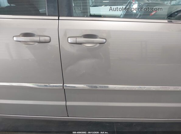 2C4RC1BG4GR240229 2016 CHRYSLER TOWN & COUNTRY Silver Вид спереду