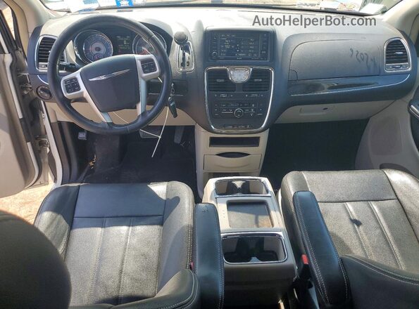 2C4RC1BG4GR281735 2016 CHRYSLER TOWN White Vista del salpicadero