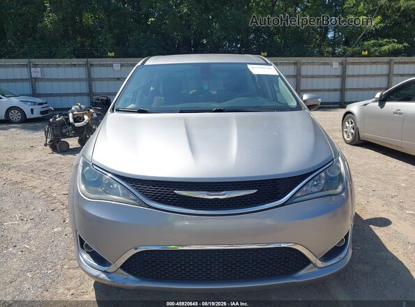 2C4RC1BG4HR777491 2017 CHRYSLER PACIFICA Silver Սարքավորումների վահանակի տեսք