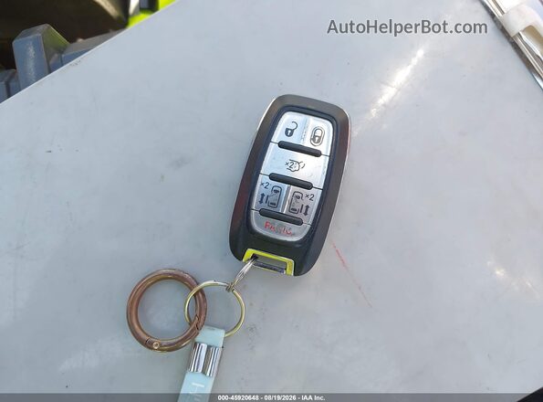 2C4RC1BG4HR777491 2017 CHRYSLER PACIFICA Silver Առջևի վահանակի տեսք