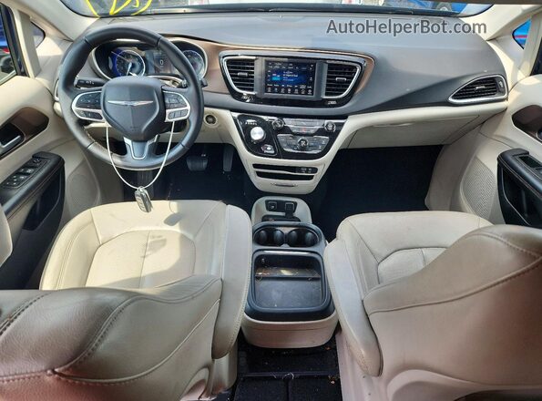 2C4RC1BG4JR188365 2018 CHRYSLER PACIFICA Blue Առջևի վահանակի տեսք