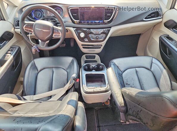 2C4RC1BG4PR586216 2023 CHRYSLER PACIFICA Gray Dashboard view