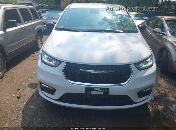 2C4RC1BG4RR123219 2024 CHRYSLER PACIFICA White Front view