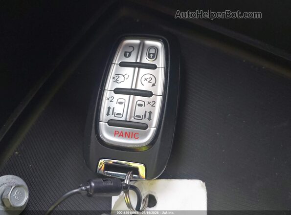 2C4RC1BG4TR263374 2026 CHRYSLER PACIFICA White Dashboard view